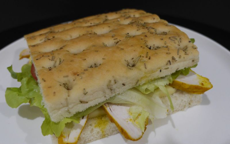 Focaccia Poulet Curcuma